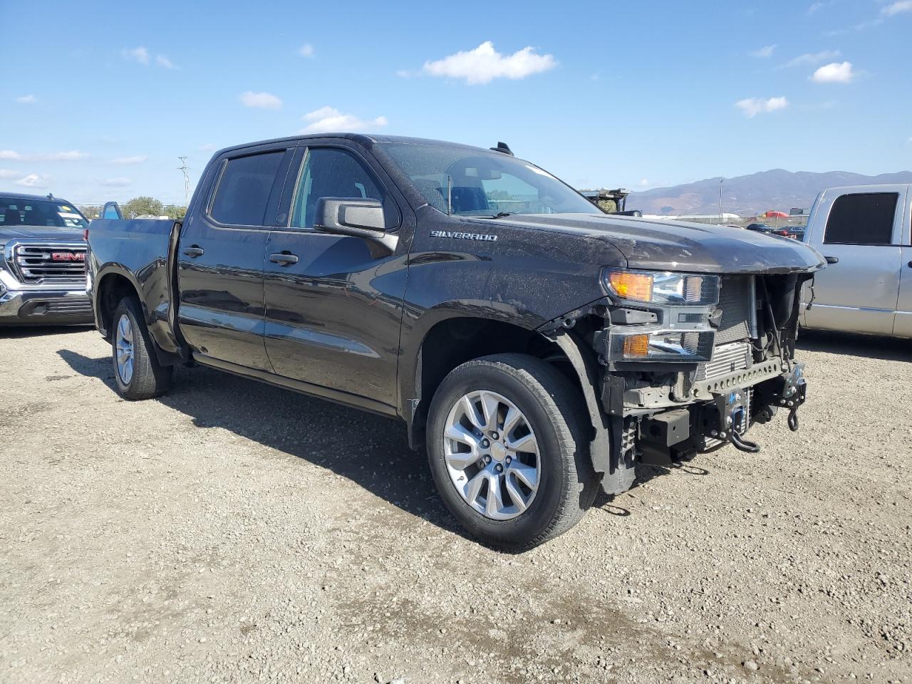 2021 Chevrolet Silverado - Image 4