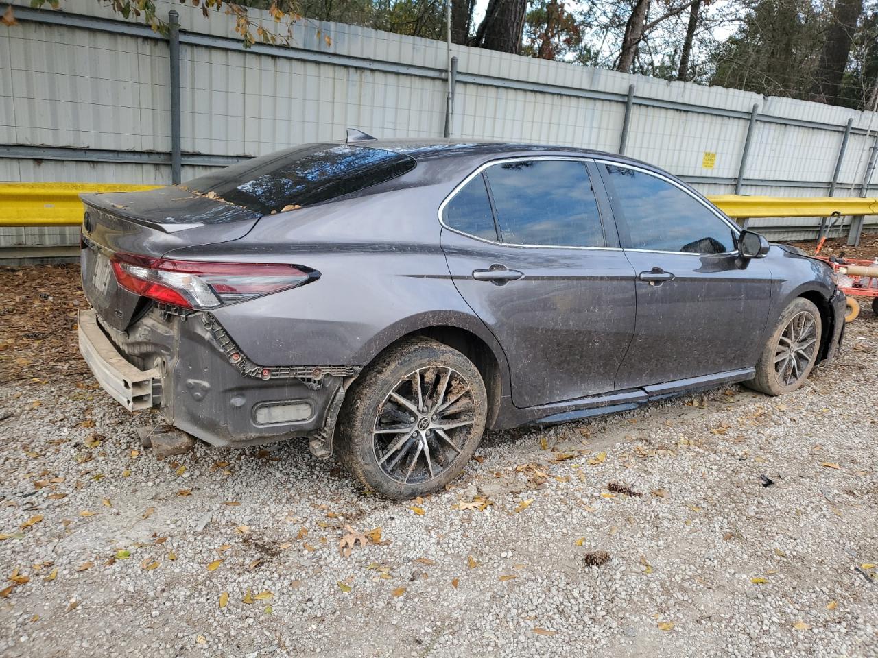 2022 Toyota Camry - Image 3