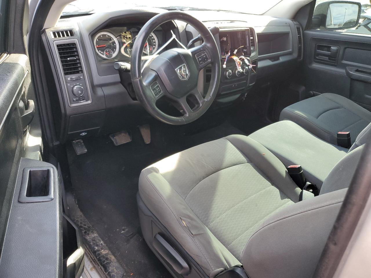 2014 RAM 1500 - Image 8