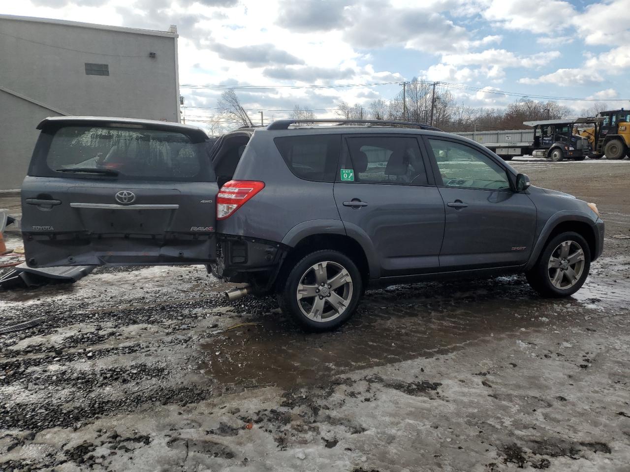 2010 Toyota RAV 4 - Image 3