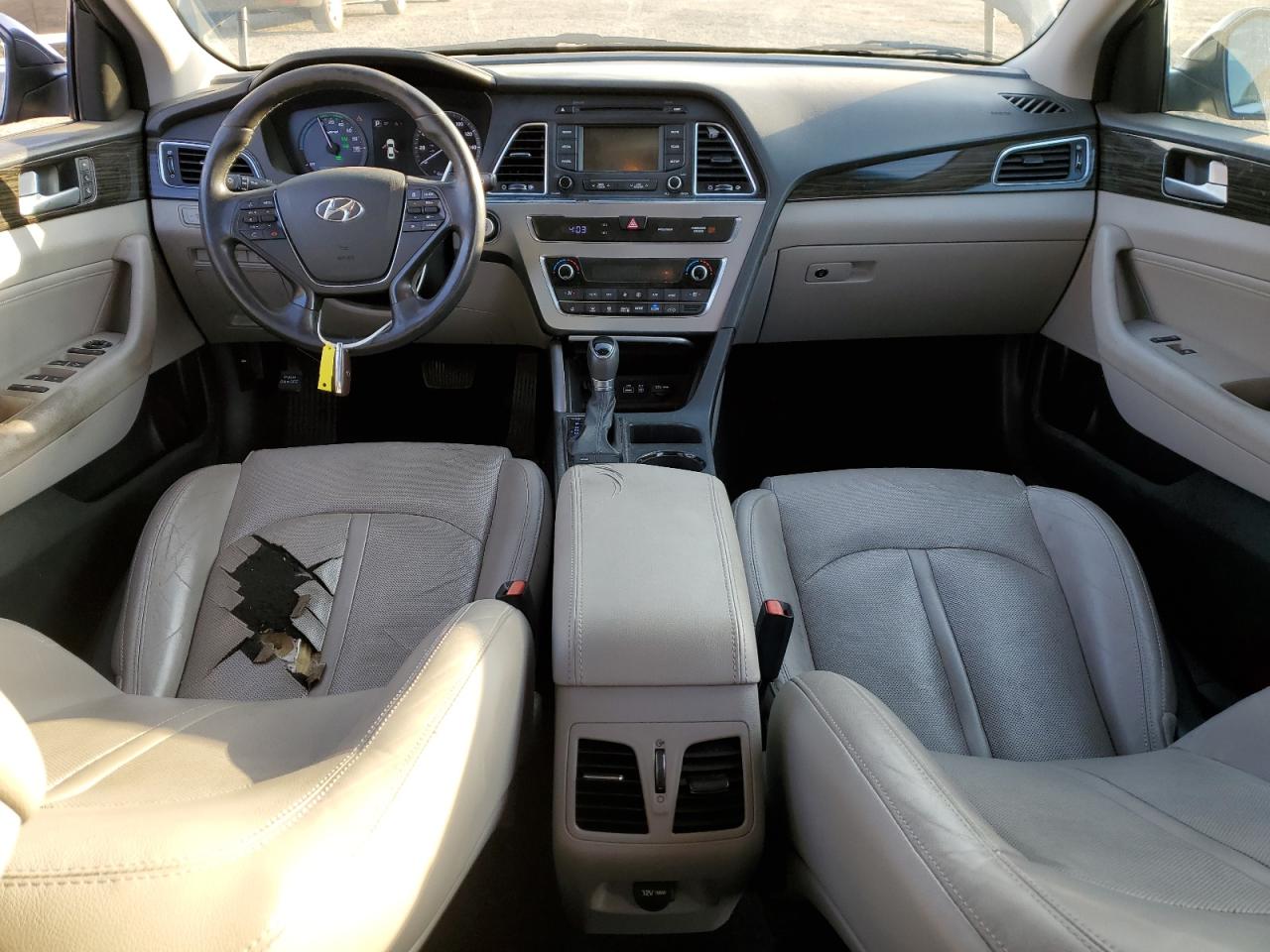 2016 Hyundai Sonata - Image 8