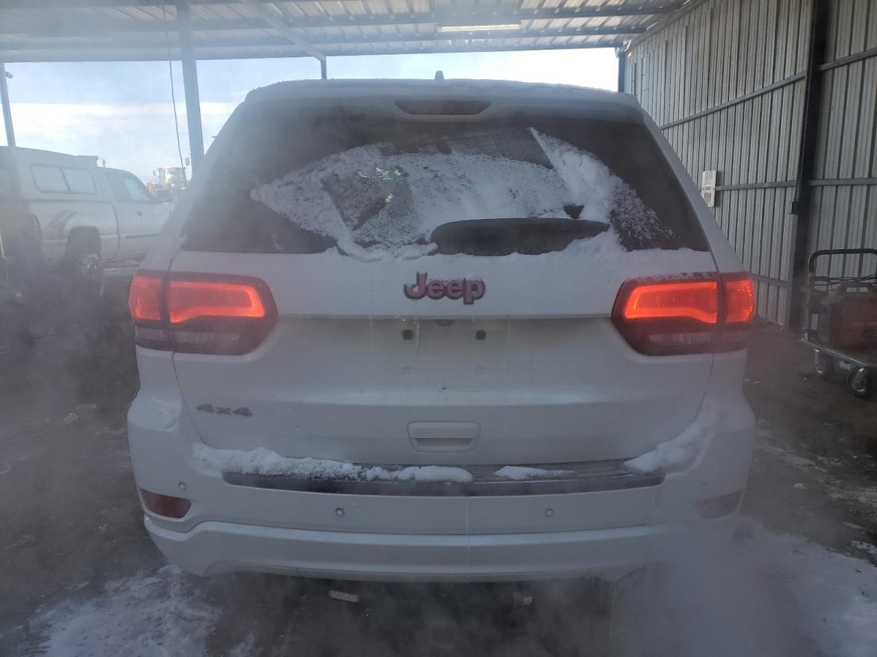 2017 Jeep Grand Cherokee - Image 6