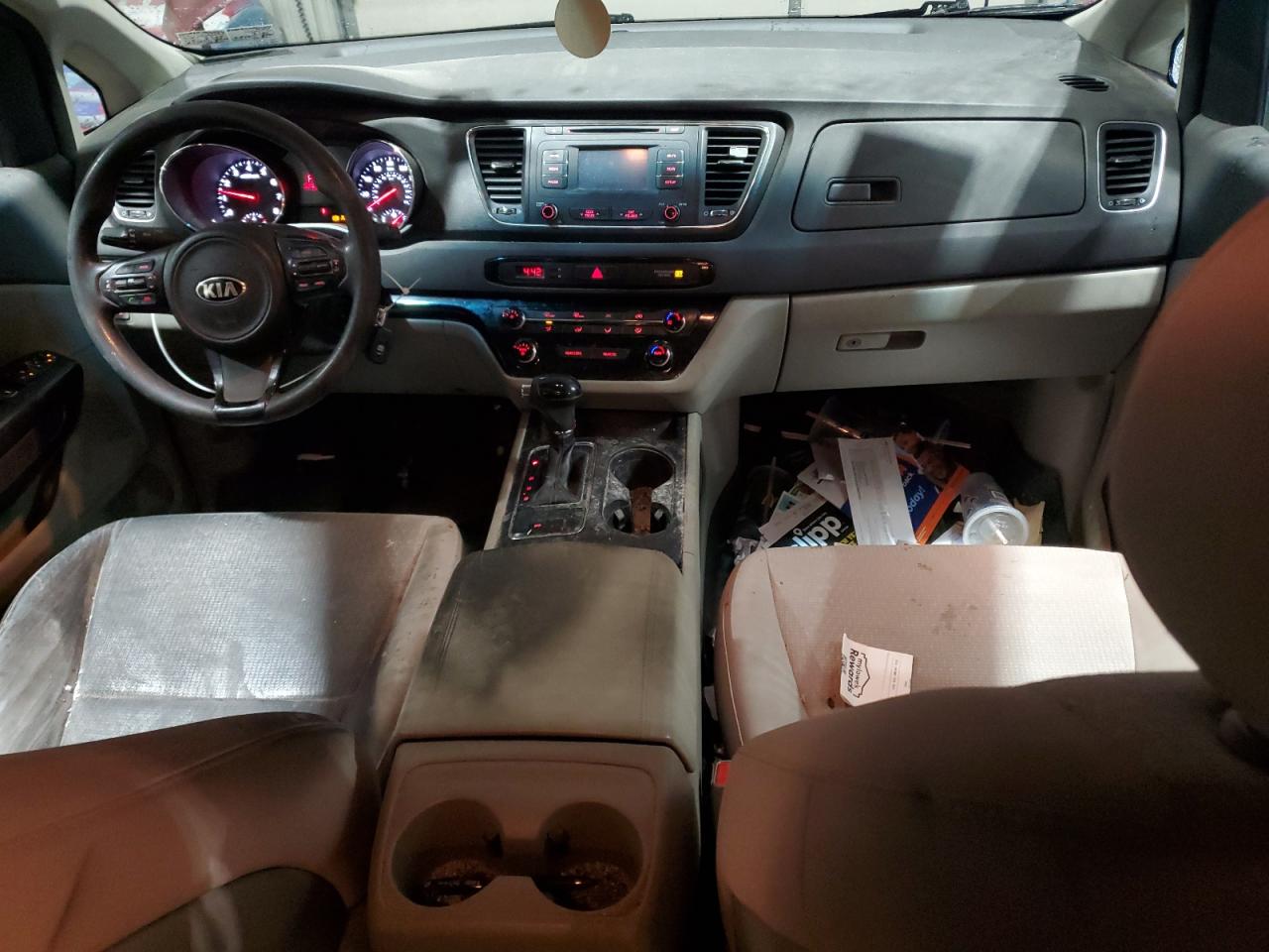 2016 Kia Sedona - Image 8