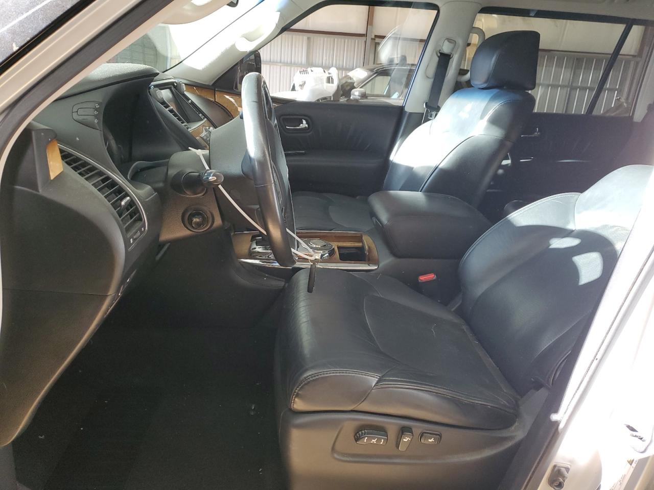 2012 Infiniti QX56 - Image 7