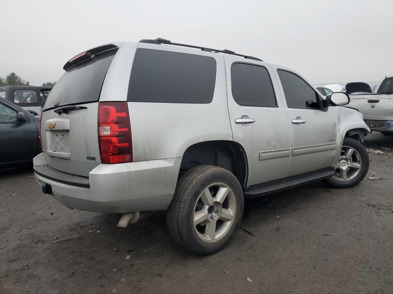 2012 Chevrolet Tahoe - Image 3