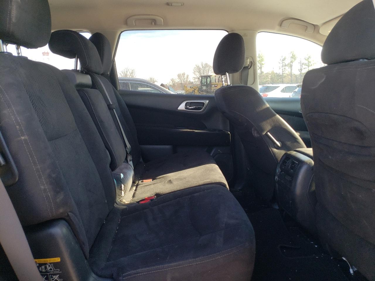 2013 Nissan Pathfinder - Image 11