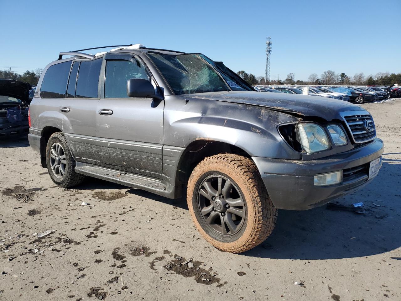 2004 Lexus LX - Image 4