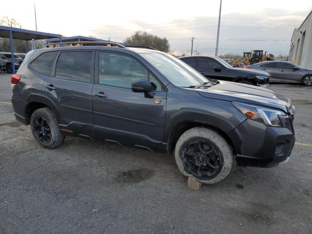  SUBARU FORESTER 2022 Серый