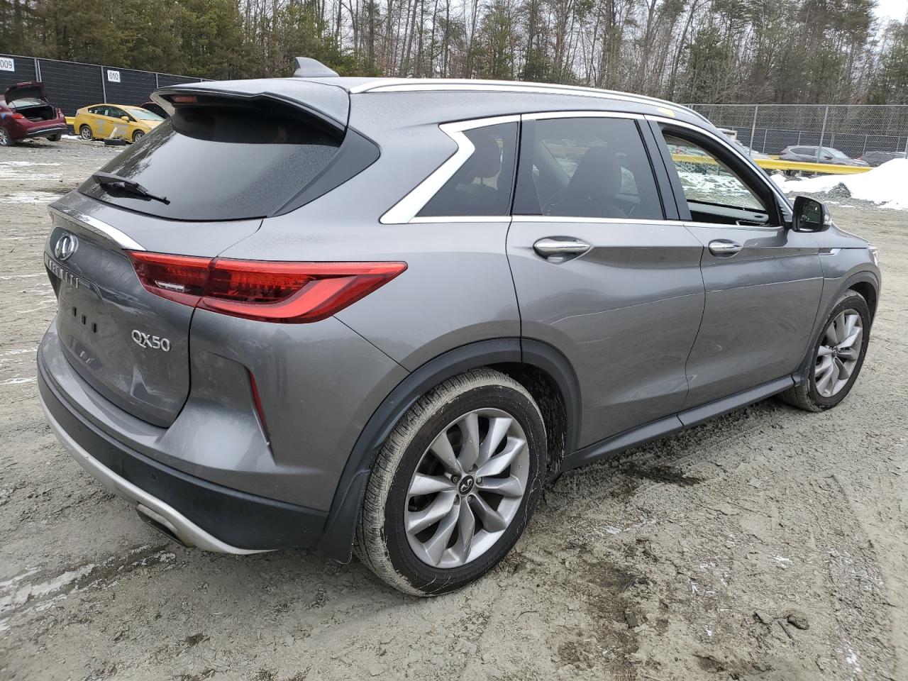 2020 Infiniti QX50 - Image 3