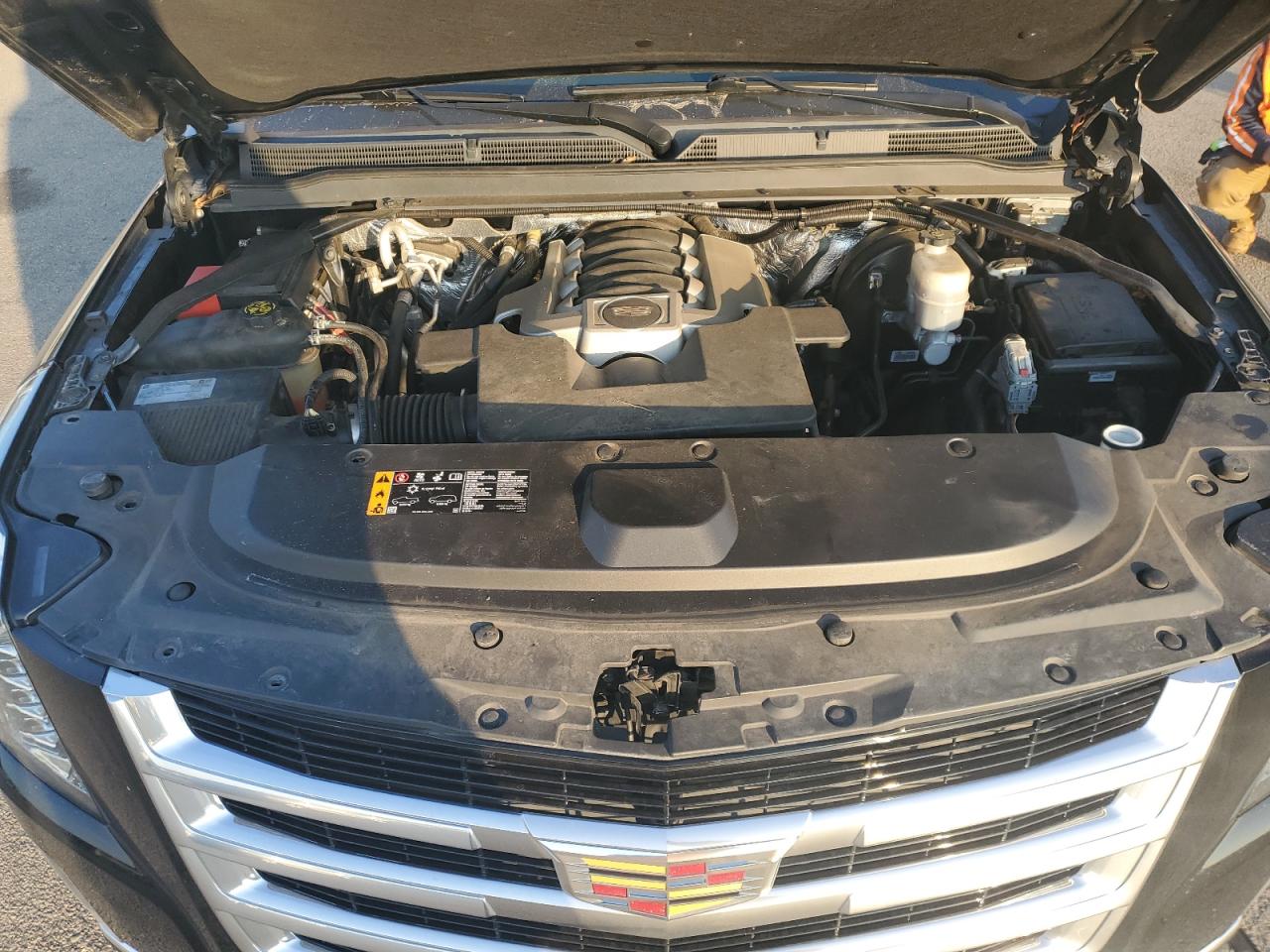 2018 Cadillac Escalade - Image 13
