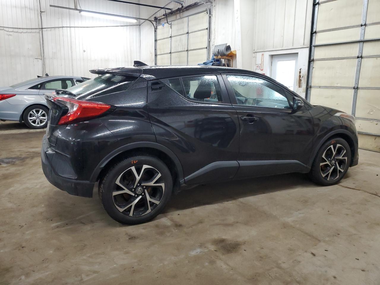 2018 Toyota C-HR - Image 3
