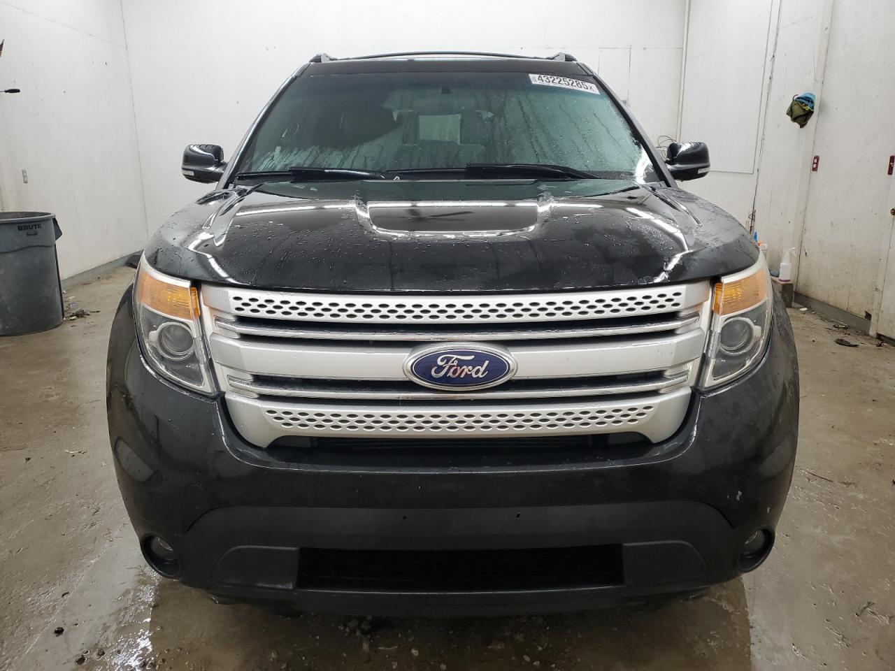 2015 Ford Explorer - Image 5
