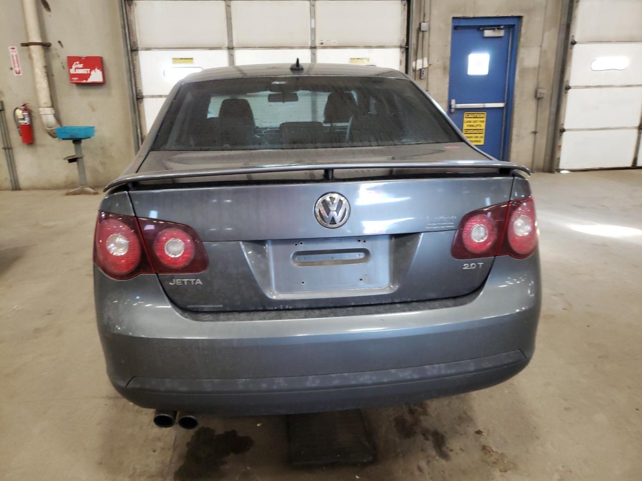 2009 Volkswagen Jetta - Image 6