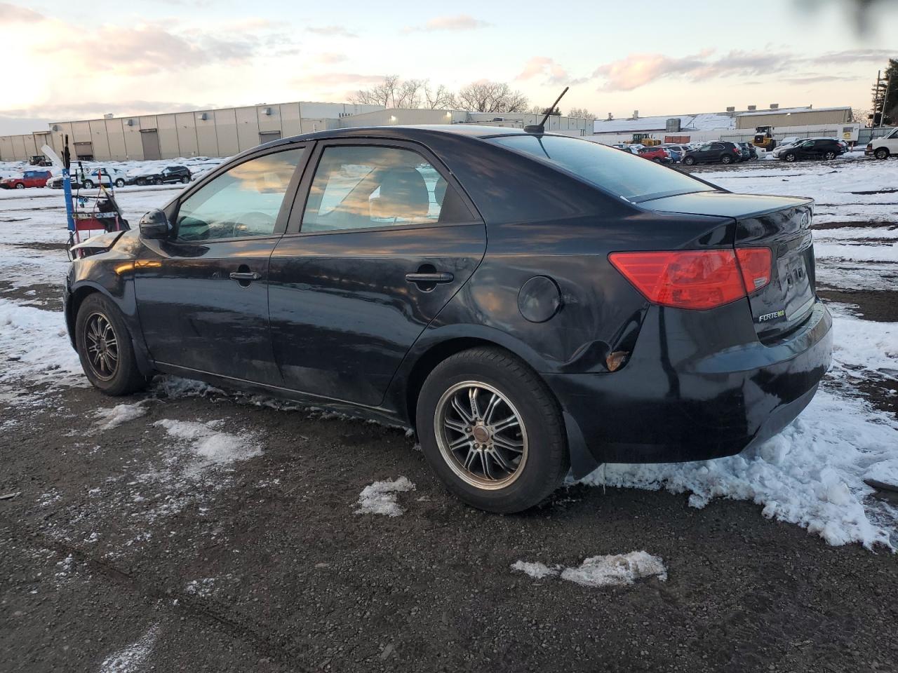 2013 Kia Forte - Image 2