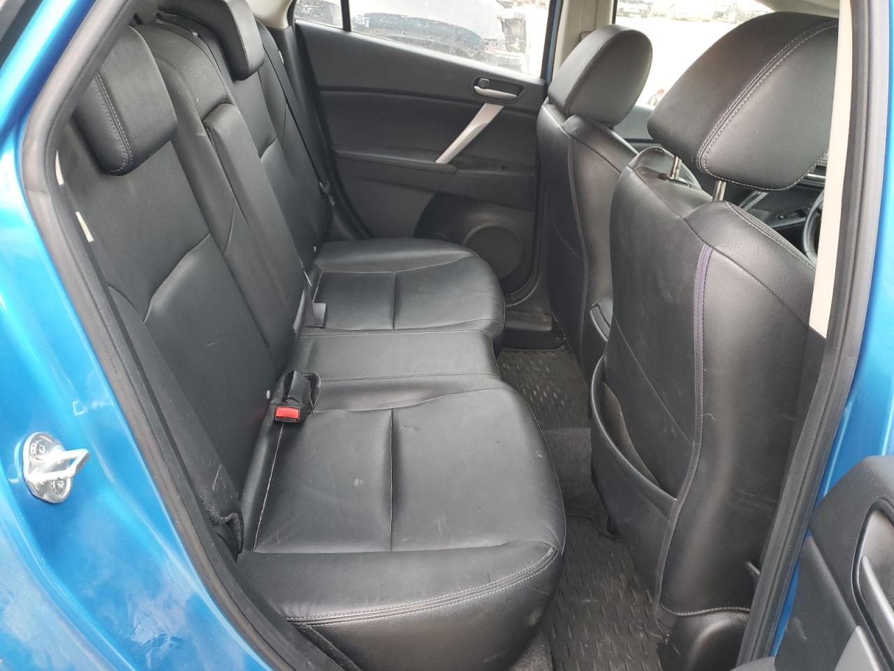 2010 Mazda 3 - Image 10