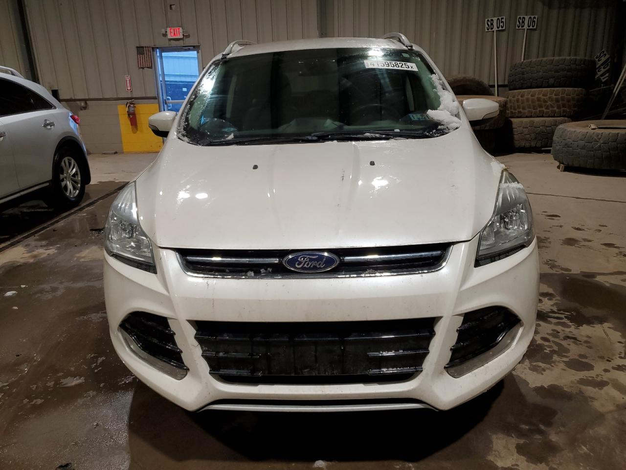 VIN 1FMCU9JX2FUB02057 2015 FORD ESCAPE no.5