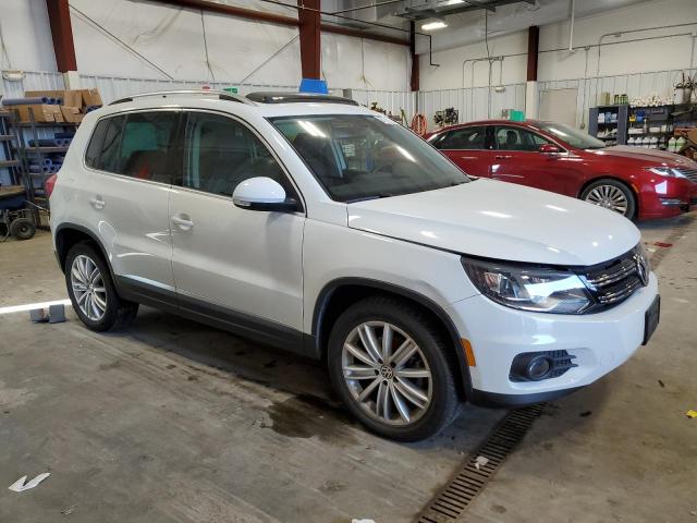  VOLKSWAGEN TIGUAN 2016 Белый