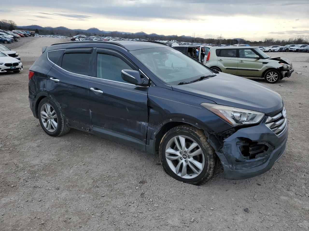 2014 Hyundai Santa Fe - Image 4