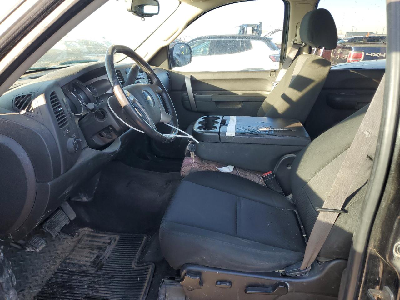 2012 Chevrolet Silverado - Image 7