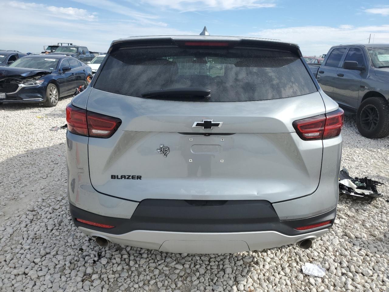 2023 Chevrolet Blazer - Image 6