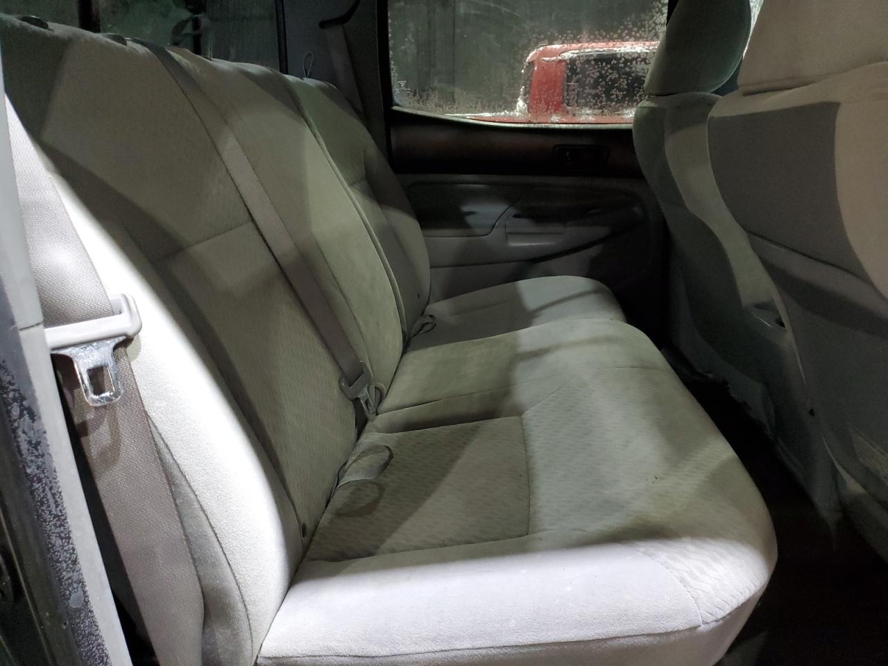 2011 Toyota Tacoma - Image 11
