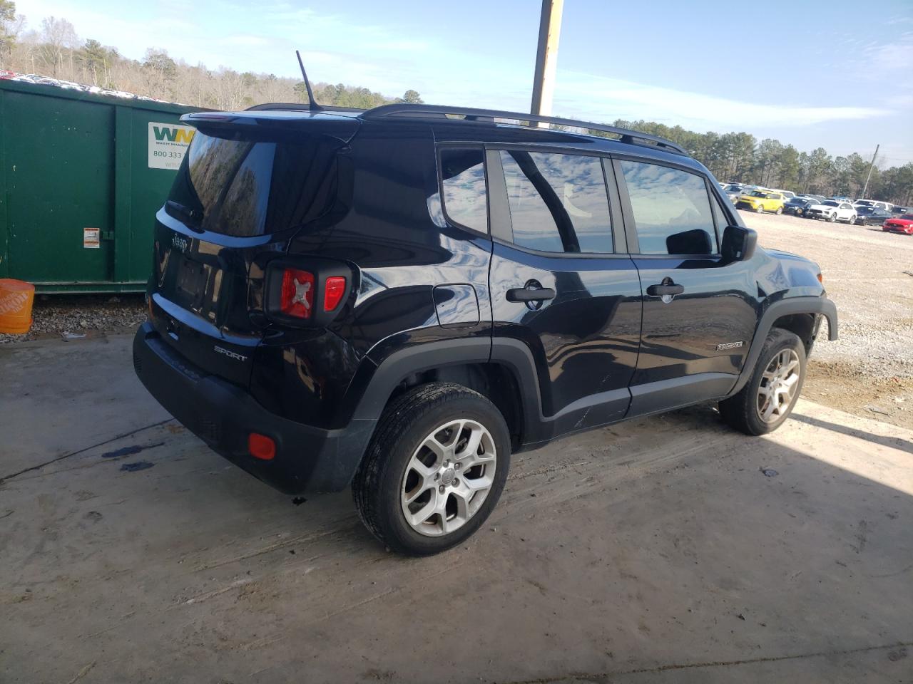2018 Jeep Renegade - Image 3