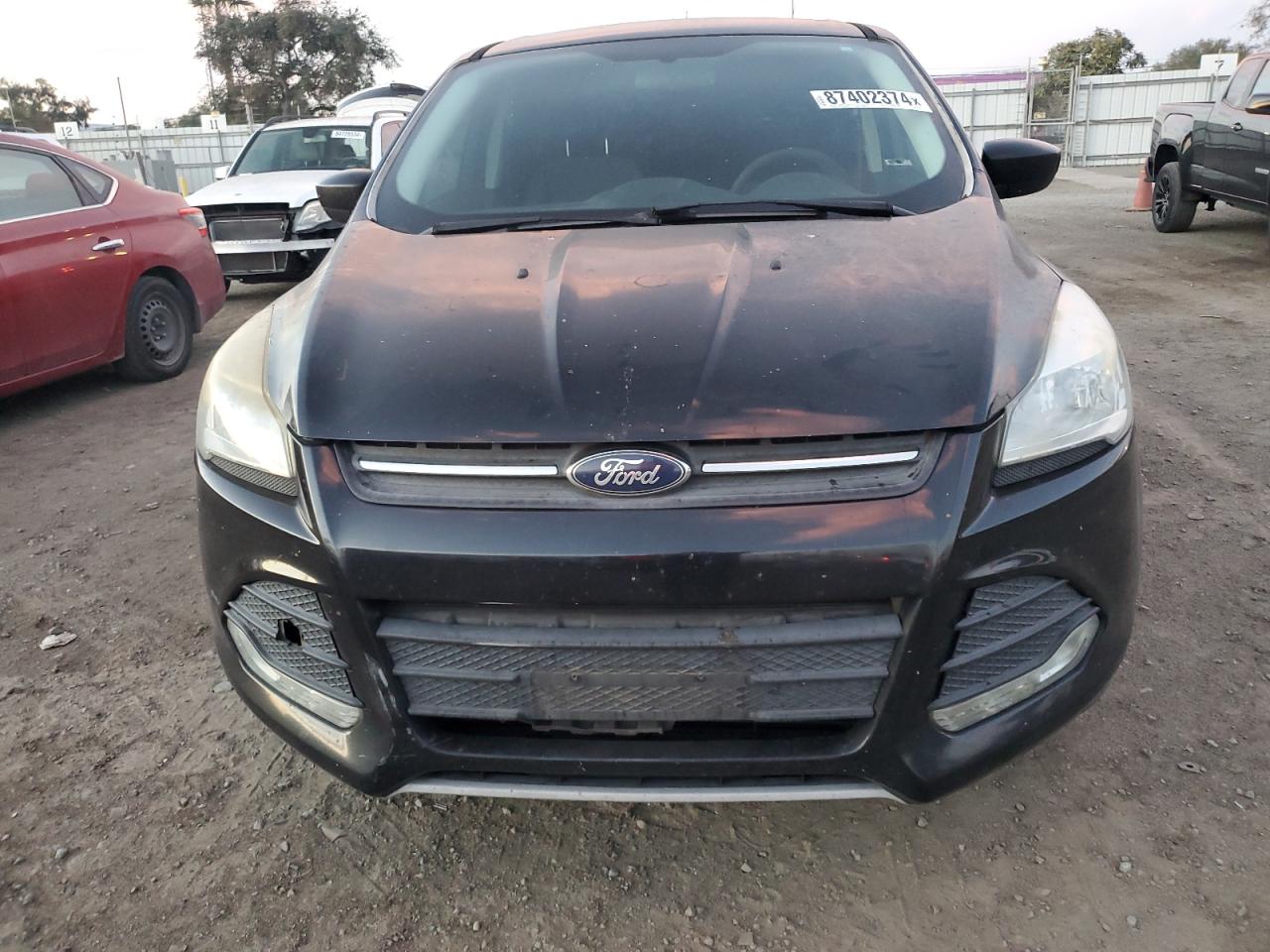 VIN 1FMCU0GX3GUC13852 2016 FORD ESCAPE no.5