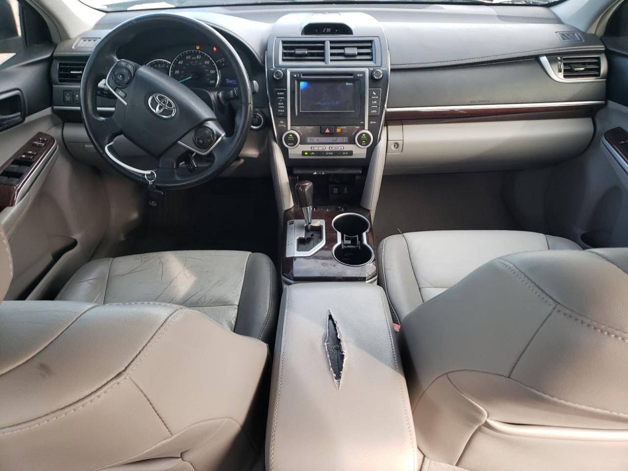 2012 Toyota Camry - Image 8