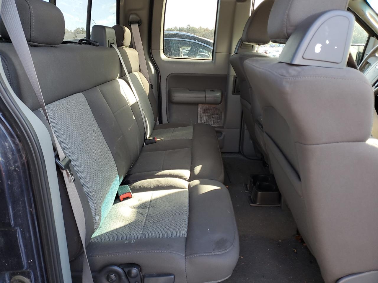 2006 Ford F-150 - Image 10