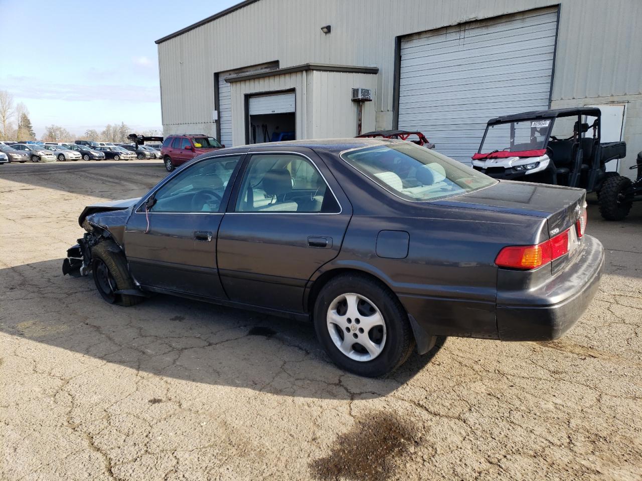 2000 Toyota Camry - Image 2
