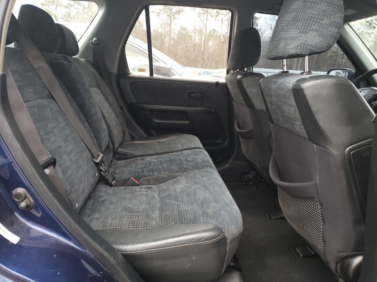 2004 Honda CR-V - Image 11