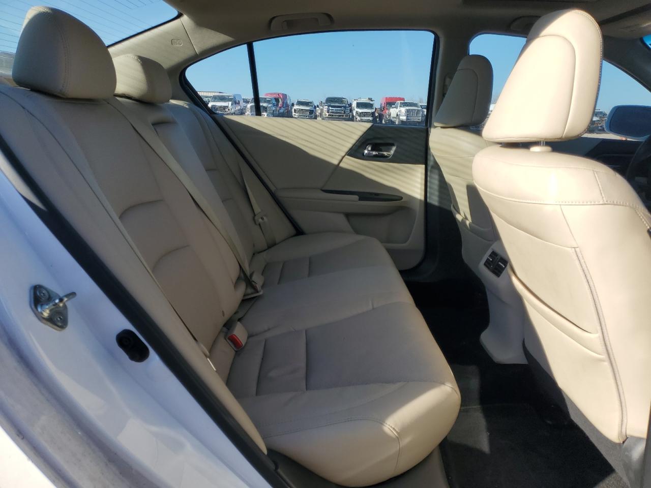 2015 Honda Accord - Image 10