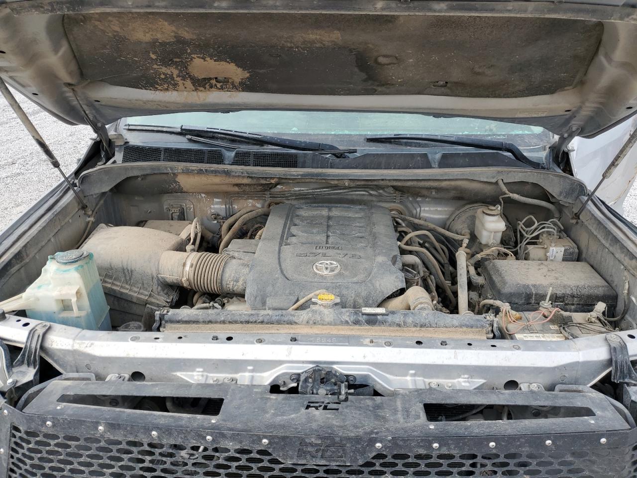 2014 Toyota Tundra - Image 14