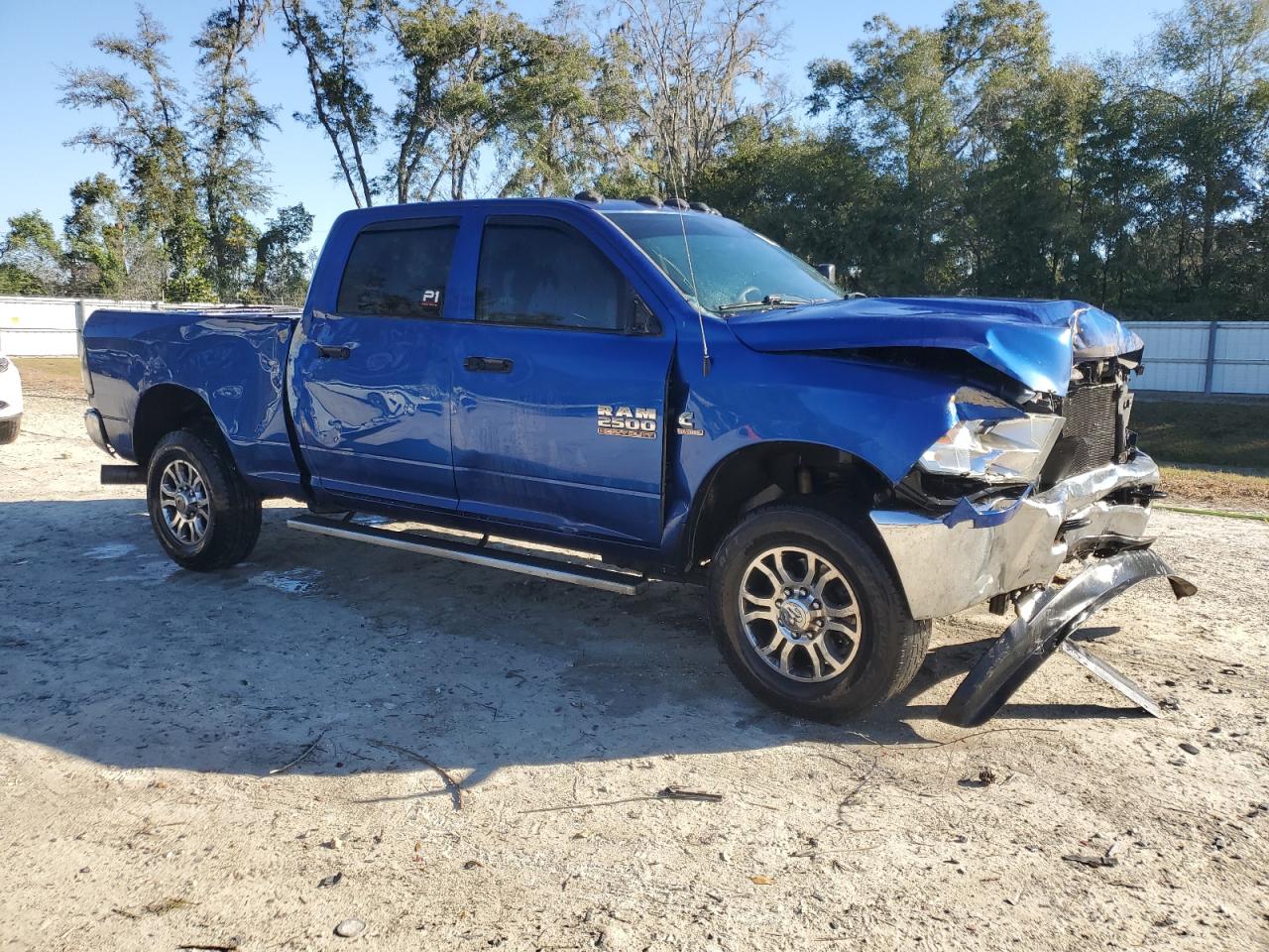 2015 RAM 2500 - Image 4