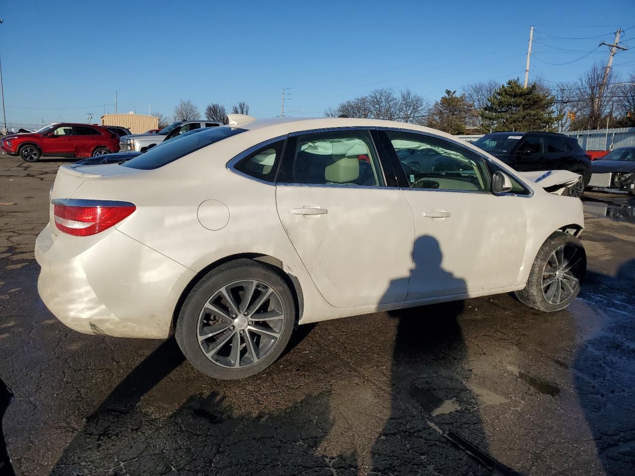 2016 Buick Verano - Image 3