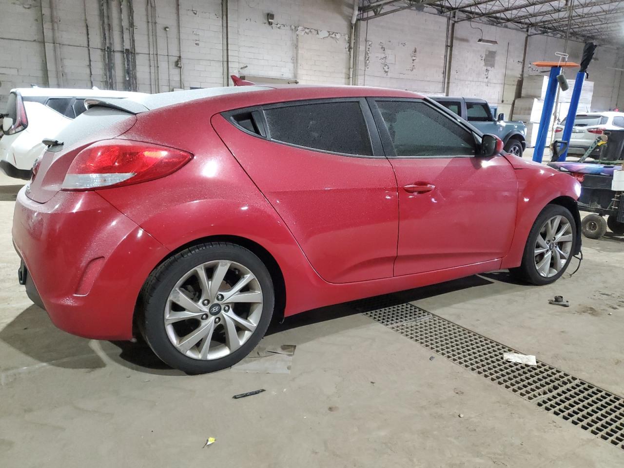 2016 Hyundai Veloster - Image 3
