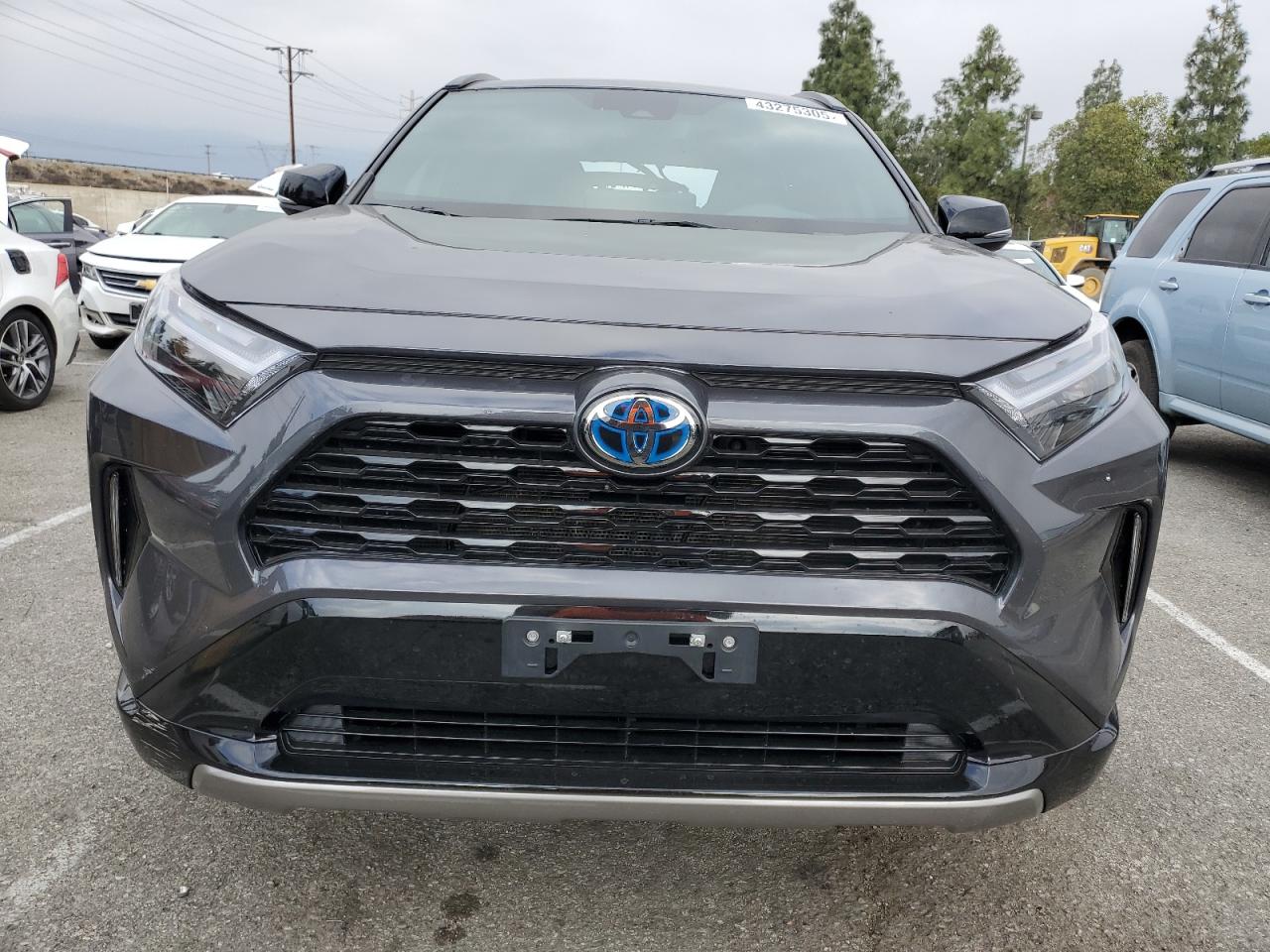 2024 Toyota RAV 4 - Image 5