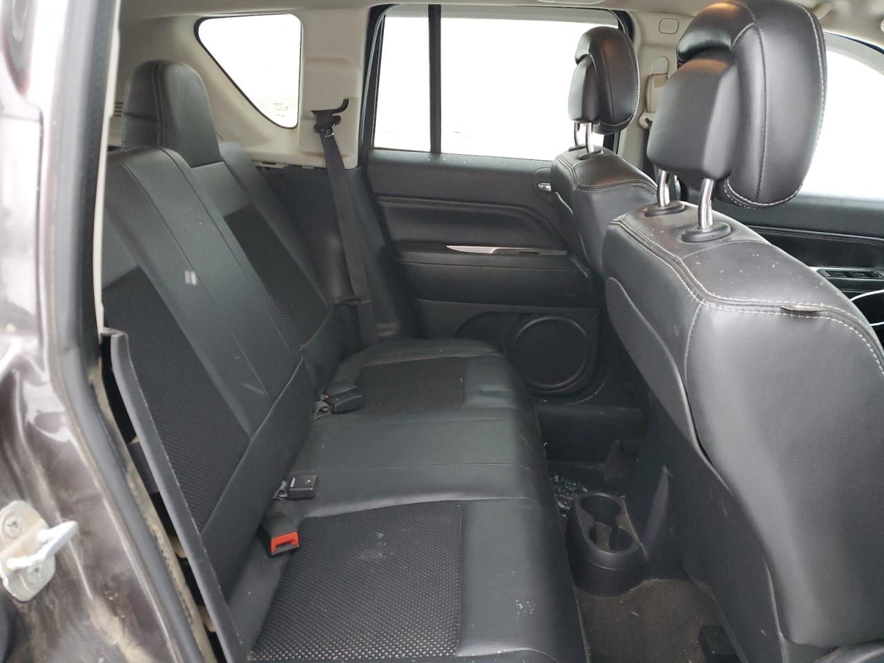 2014 Jeep Compass - Image 11