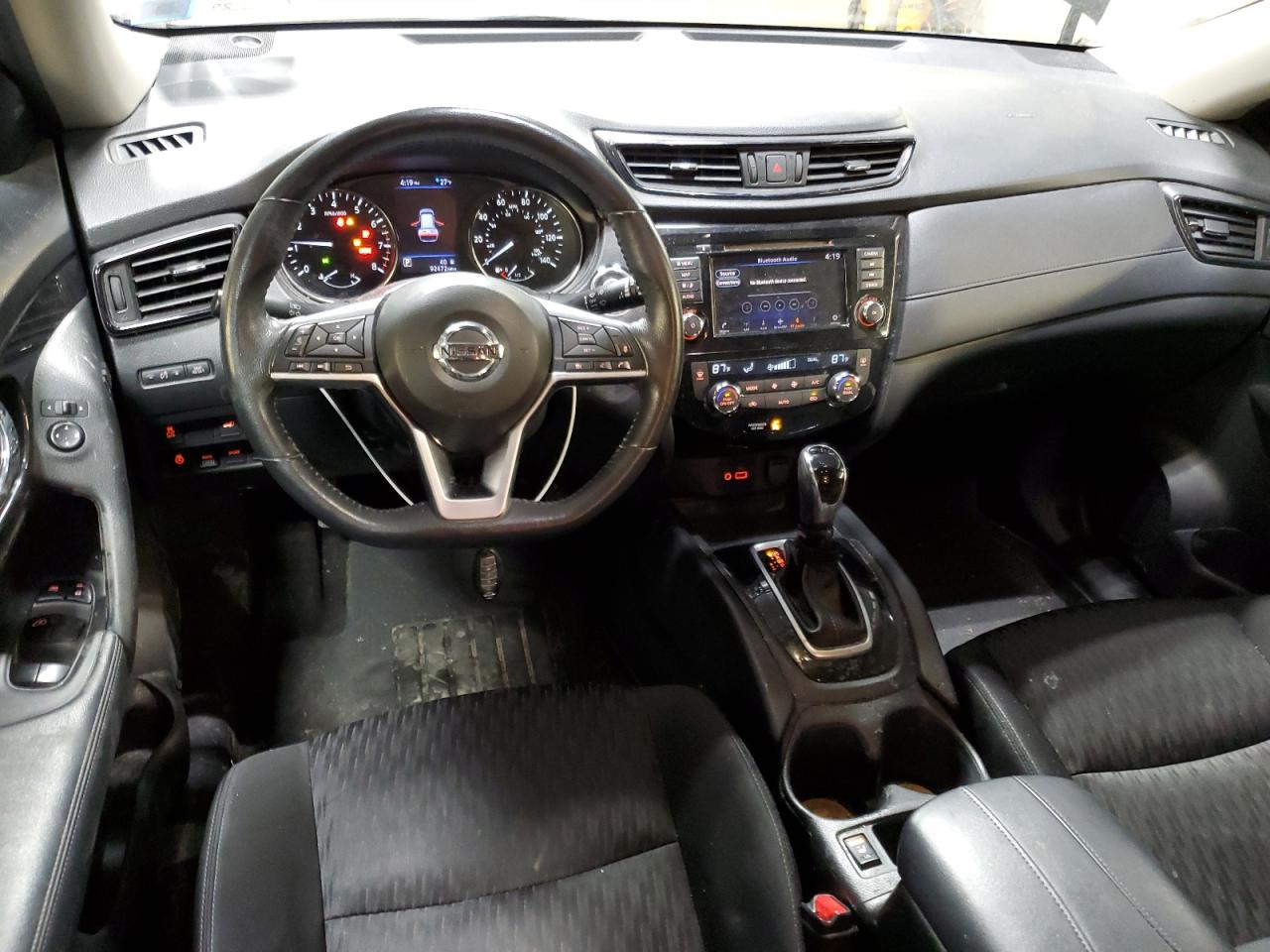 2018 Nissan Rogue - Image 8