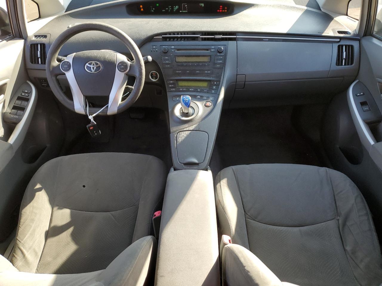 2011 Toyota Prius - Image 8