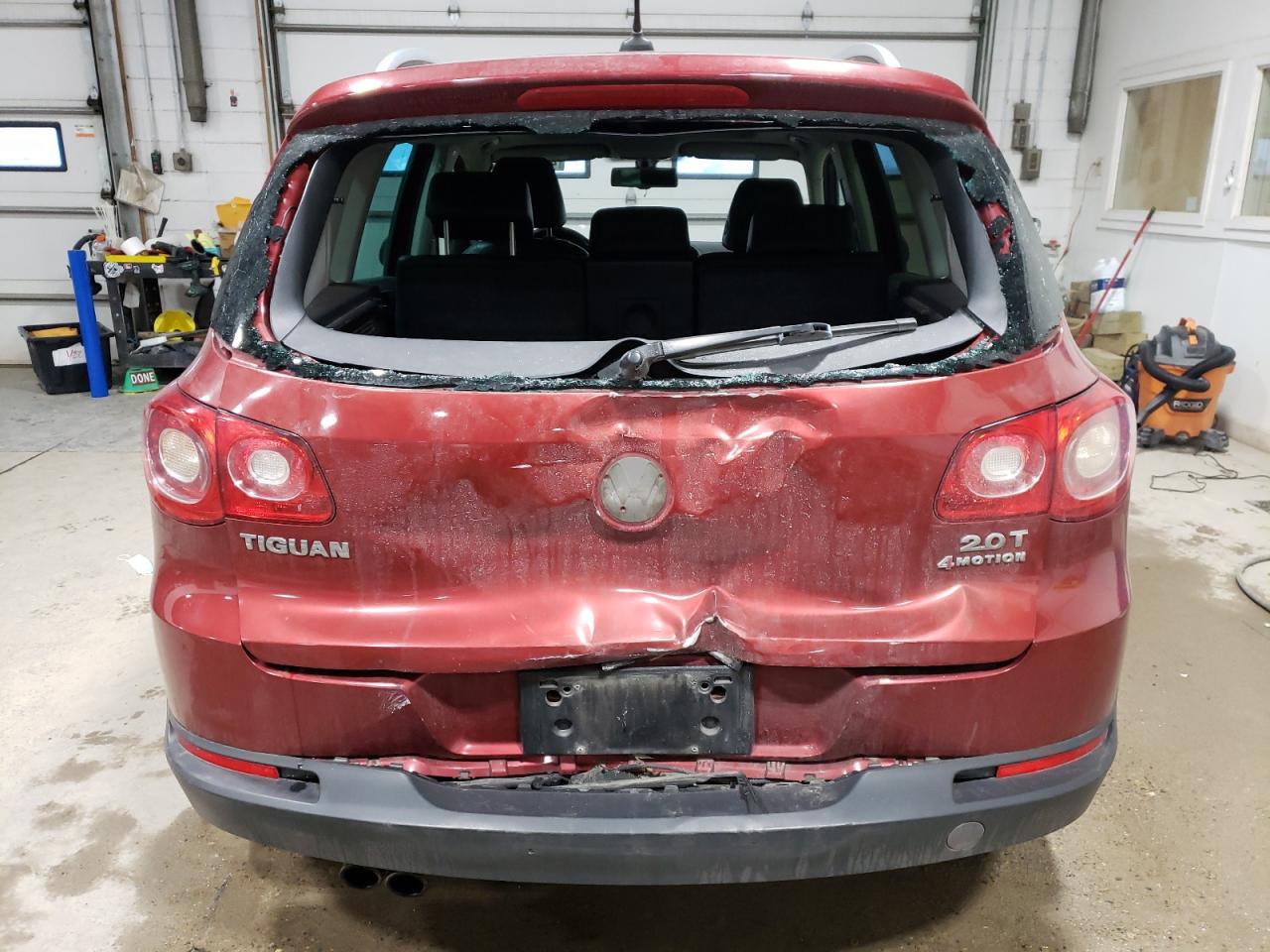 2009 Volkswagen Tiguan - Image 6