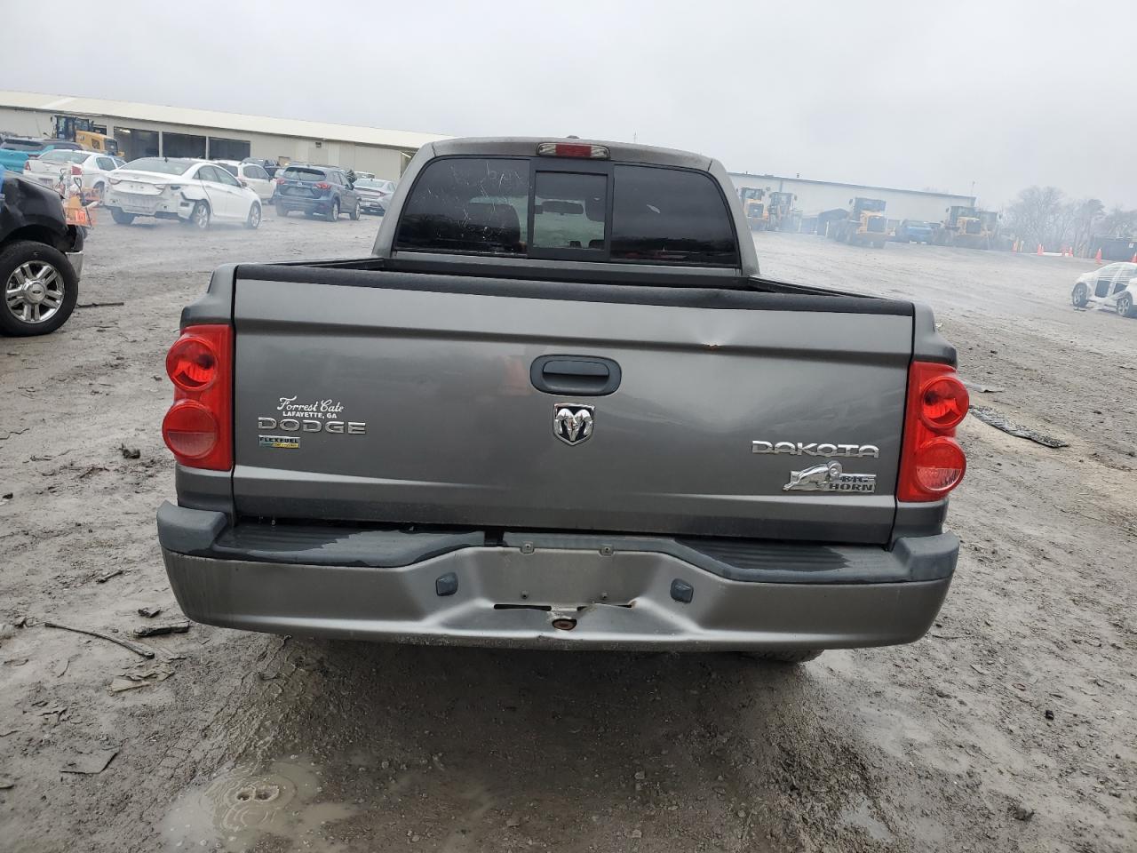 2010 Dodge Dakota - Image 6