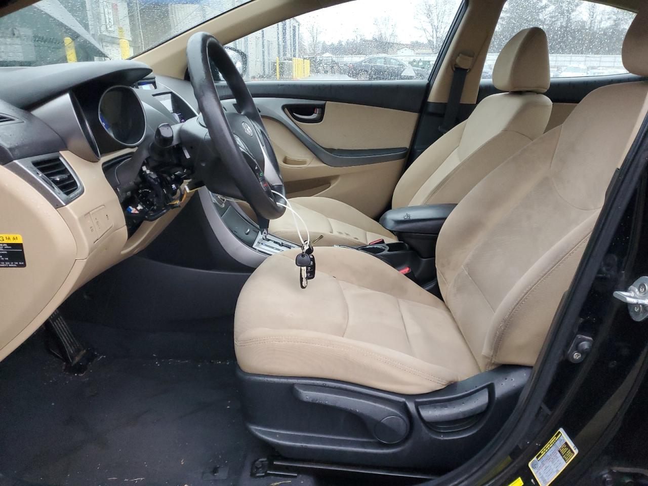 2012 Hyundai Elantra - Image 7