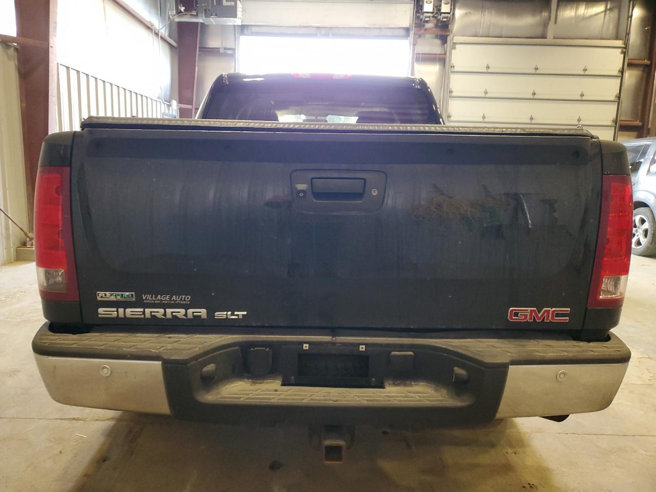 2011 GMC Sierra - Image 6