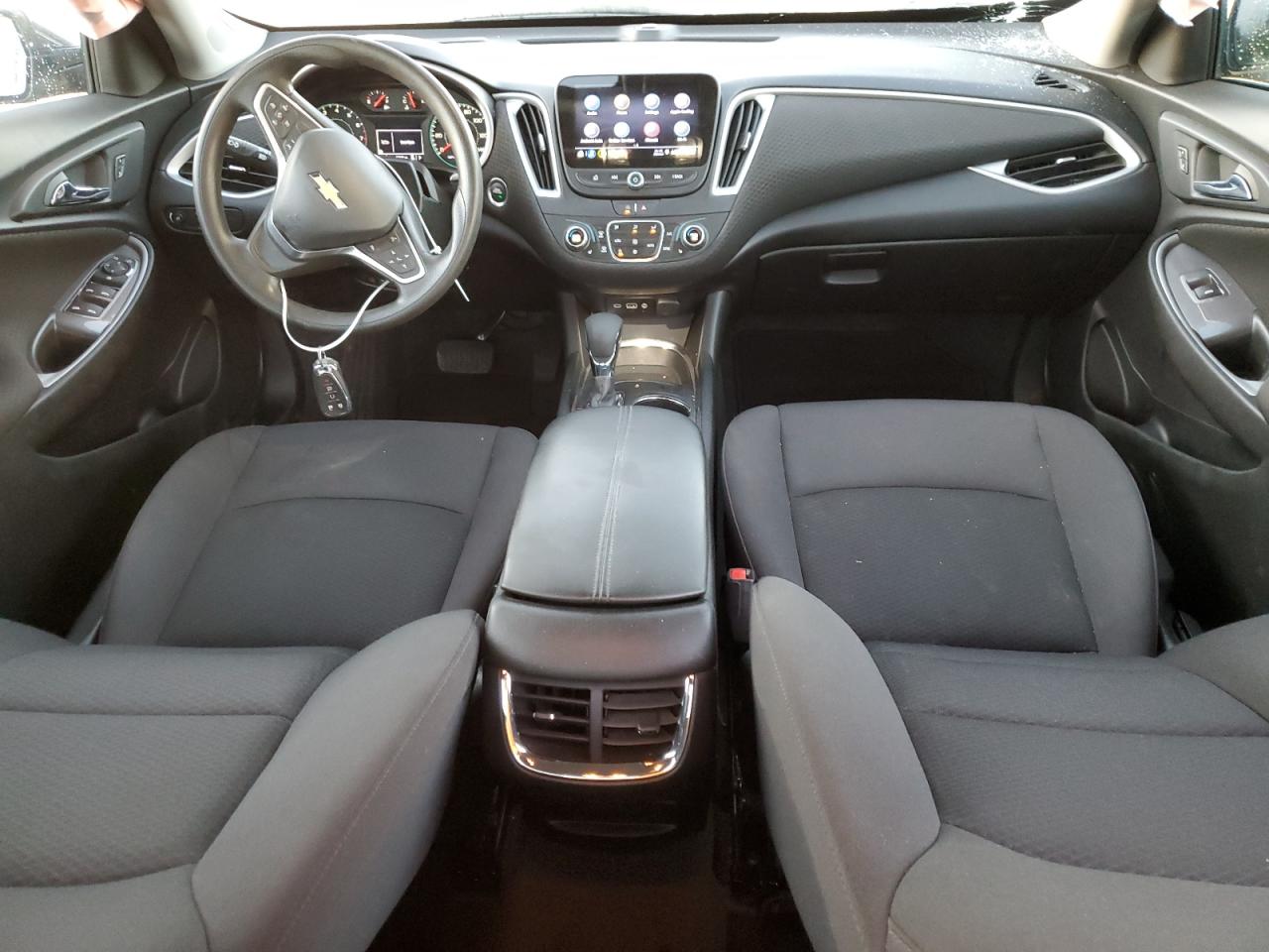 2023 Chevrolet Malibu - Image 8