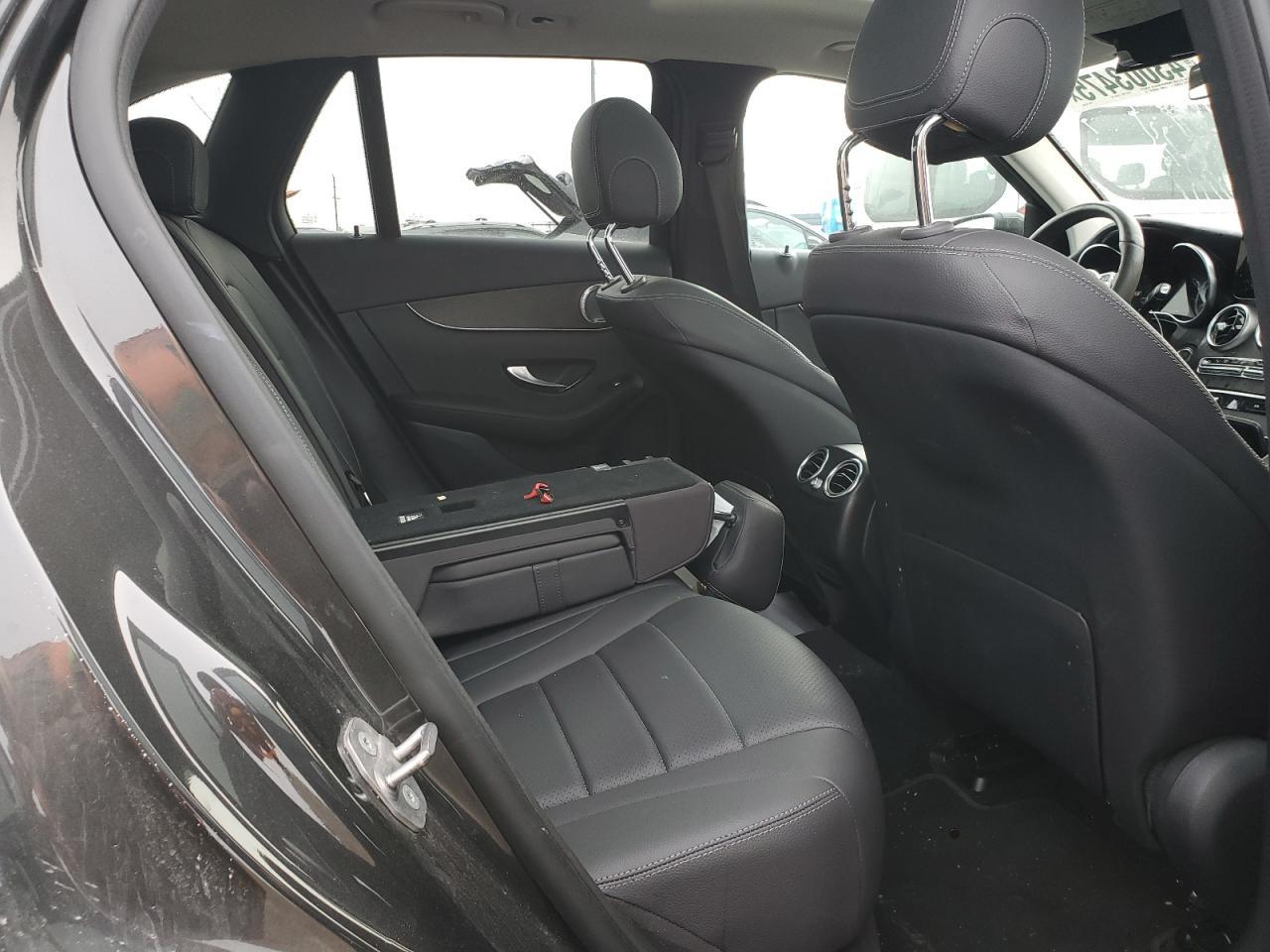 2020 Mercedes-Benz GLC - Image 10