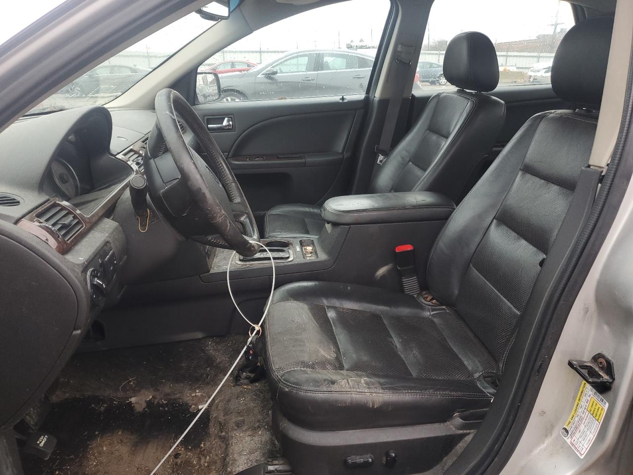 2008 Ford Taurus - Image 7