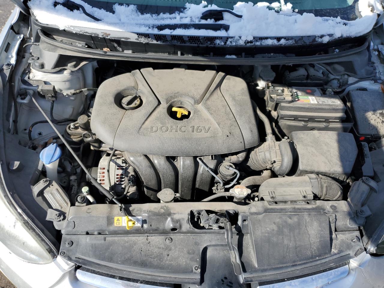 2015 Hyundai Elantra - Image 11
