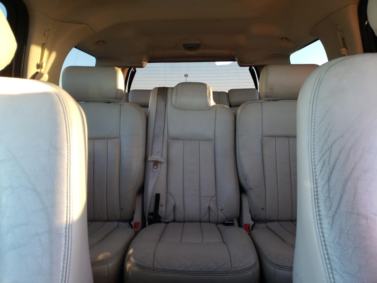 2003 Lincoln Navigator - Image 10