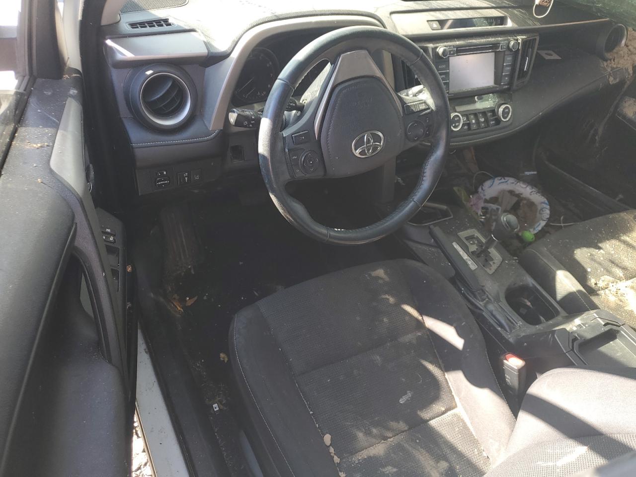 2018 Toyota RAV 4 - Image 8